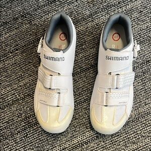 Brand New Shimank Cycling Shows - White and Gray